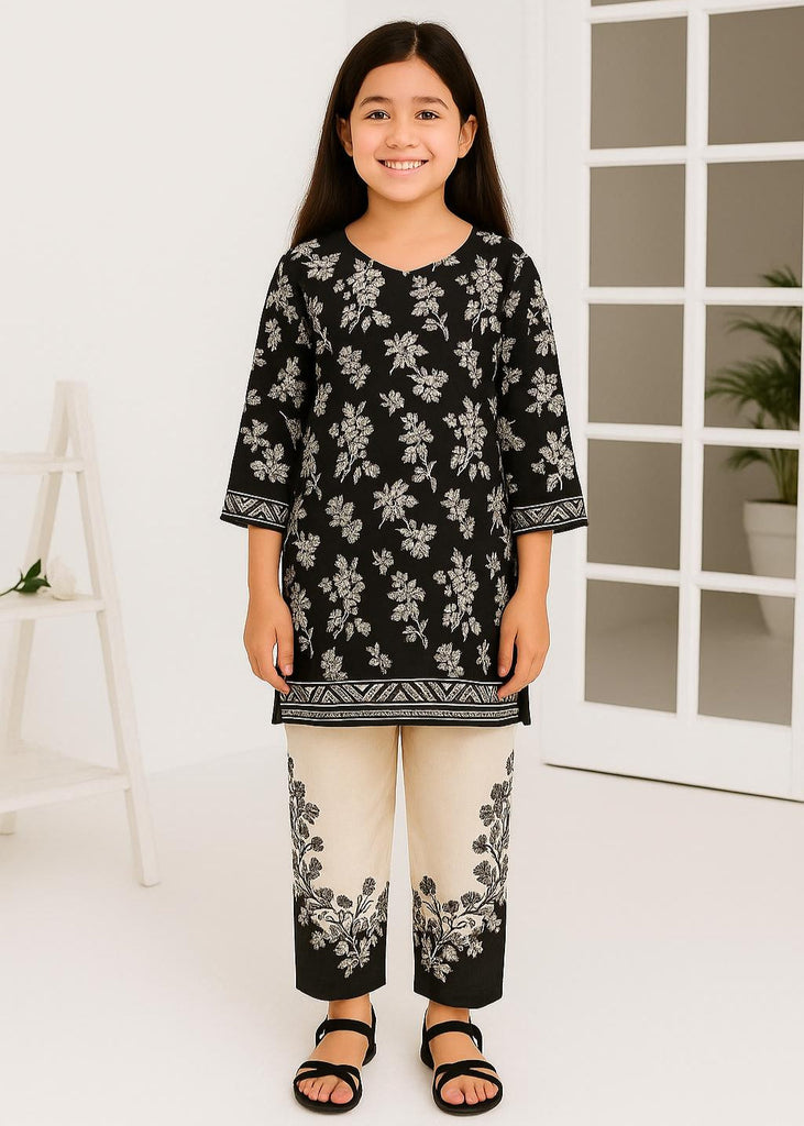 Monochrome Bloom – Stylish Printed Co-Ord Set (Premium Khaddar Mid - Season Fabric)
